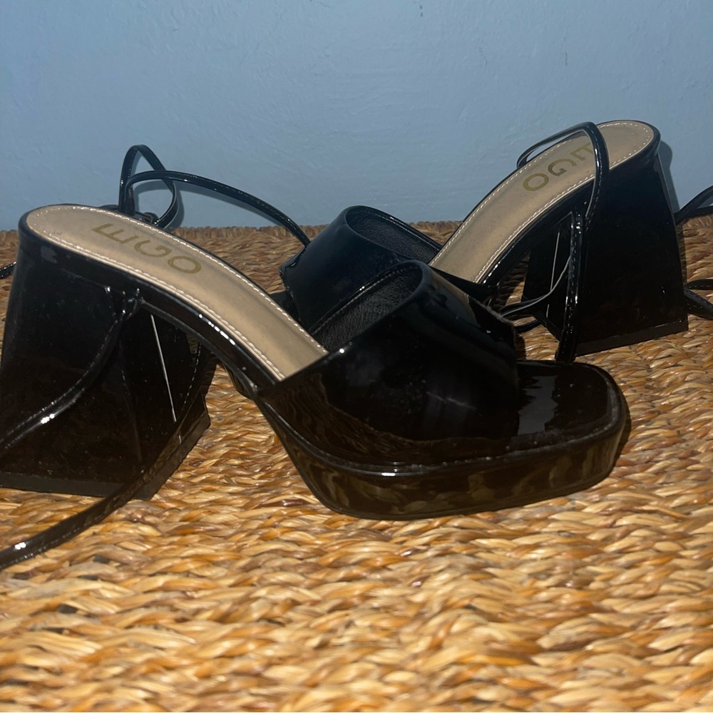 EGO Vynl heeled sandals